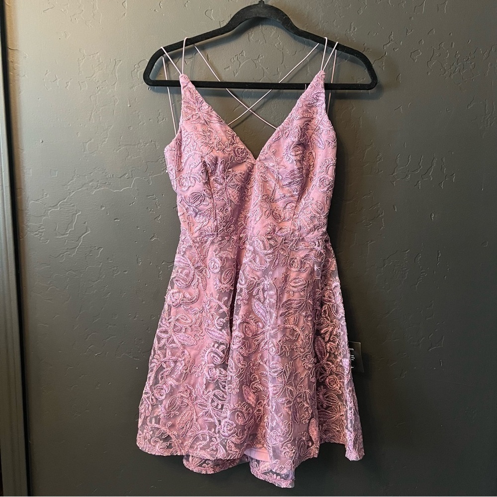 NWT Lulus mini dress Color: purple Size: M